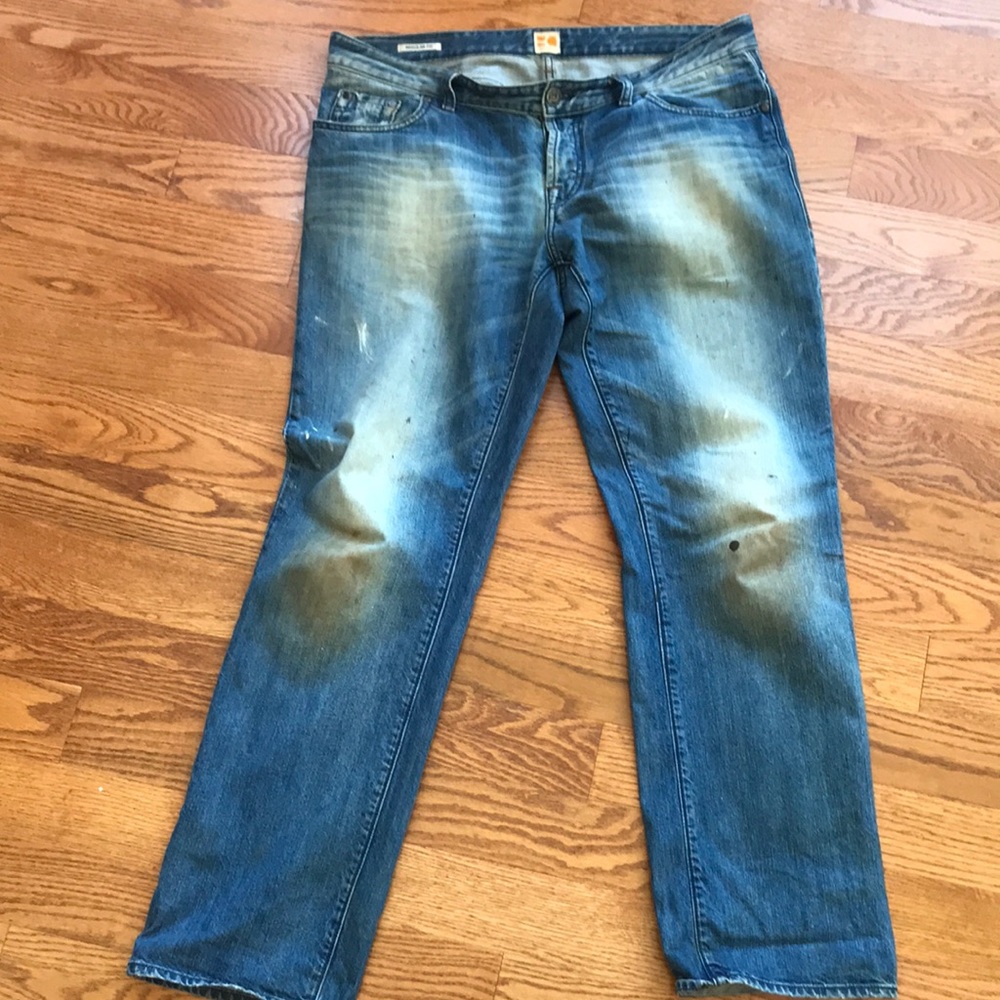 BOSS ORANGE DENIM PRE-WORN 38/32.
